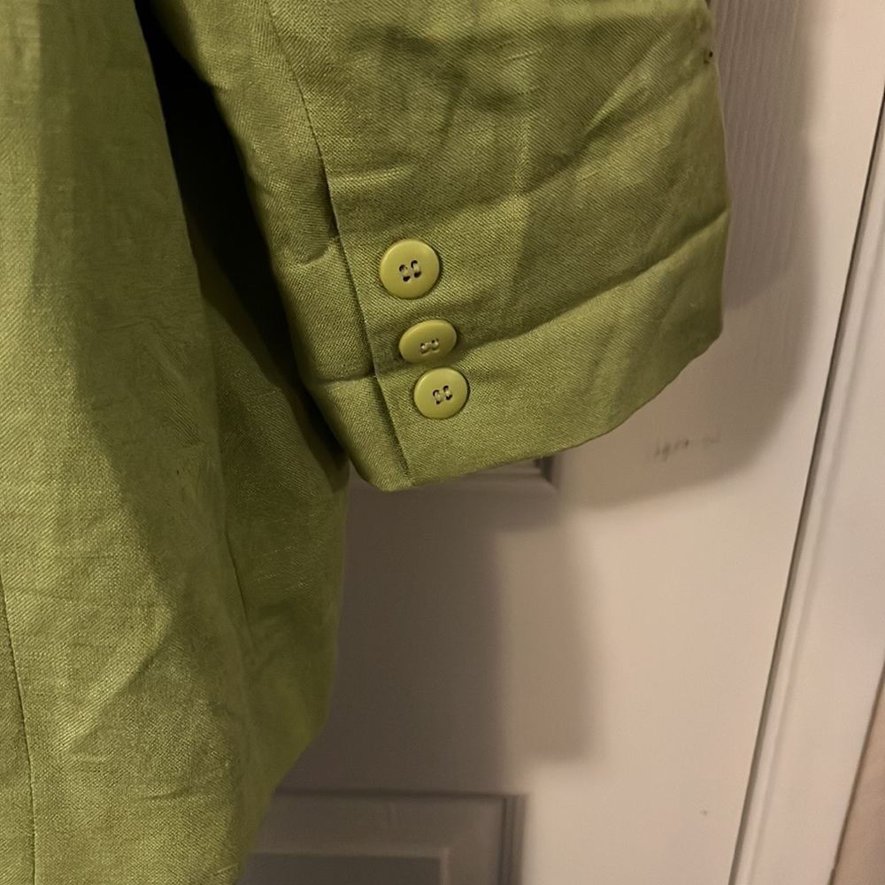 New York & Company Woman’s Chartreuse Linen Blend Notched Collar Boxy Blazer 14 - Picture 4 of 11